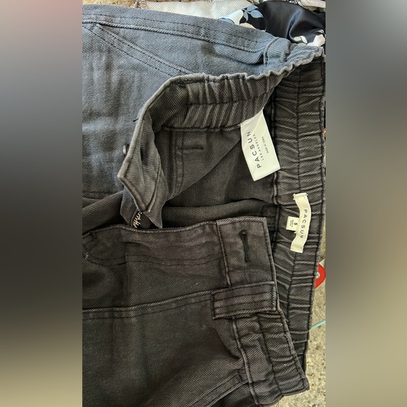 Jeans - Picture 3 of 3